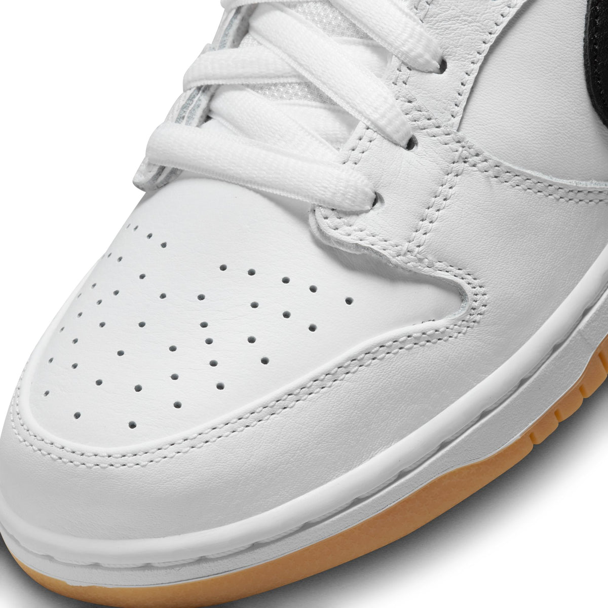 Nike SB Dunk Low Pro "White/Black-White-Gum Light Brown"