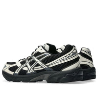 ASICS 1130 Black & White