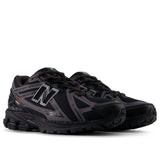 New Balance 1906r Black Hot Tomato