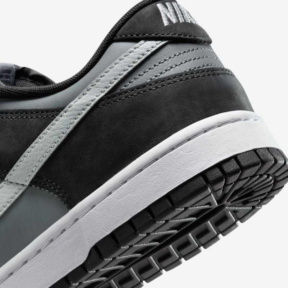 Nike Dunk Low Black Light Smoke Grey