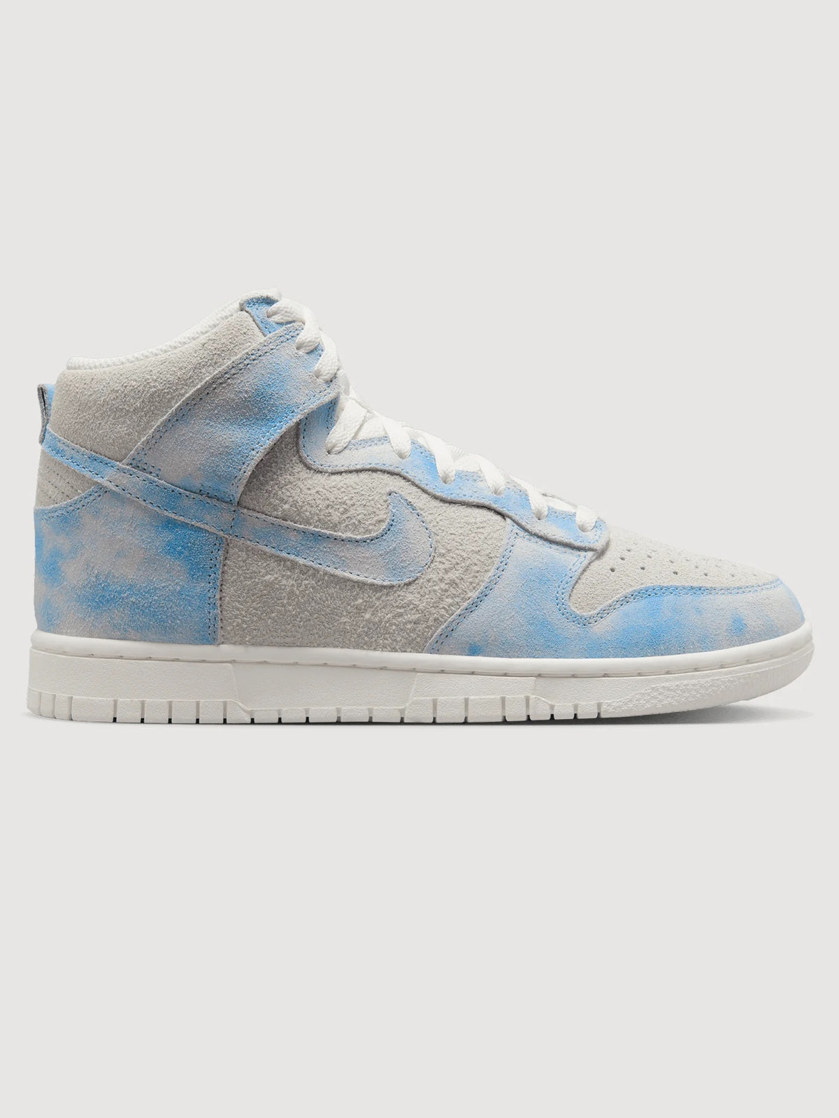 Nike Dunk High SE Clouds Celestine Azul W