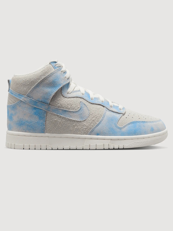 Nike Dunk High SE Clouds Celestine Azul W