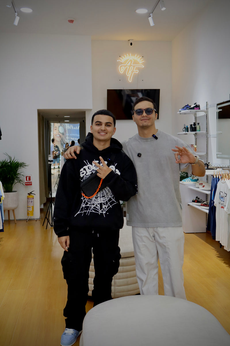 @wegotkicks.pr