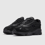 New Balance 1000 Triple Black
