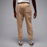 Jogger Jordan Brown