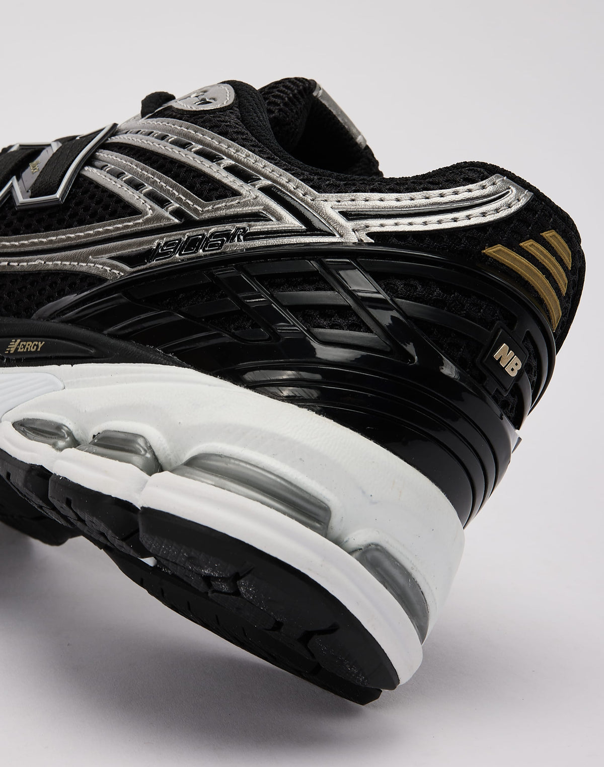 New Balance 1906r Black Metallic